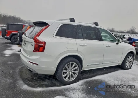2016 Volvo Xc90 T8 z USA, uszkodzony, nr VIN YV4BC0PL2G1074635